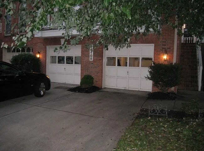 Foto del edificio - 10108 Sterling Terrace