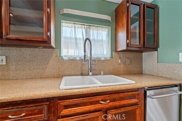 Foto del edificio - 5032 W 135th St