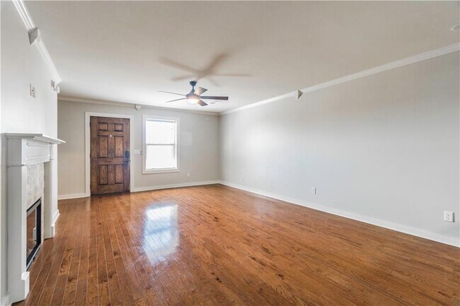 Foto del edificio - 2212 Ellington Dr