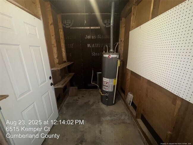Foto del edificio - 6515 Kemper Ct