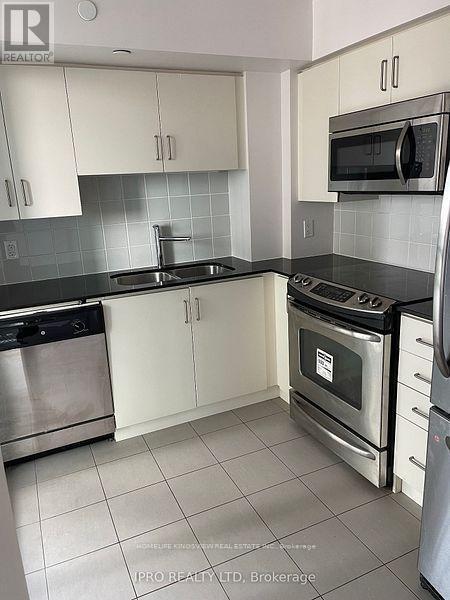 Building Photo - 215 Sherway Gardens Rd