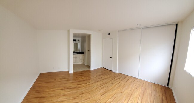 Main Bedroom - 400 W 223rd St