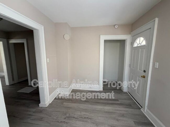 Foto del edificio - 1621 N Hamilton St