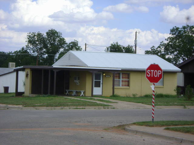 Building Photo - 1310 7th St