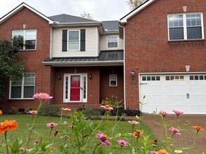 Building Photo - 1228 Kelly Ct