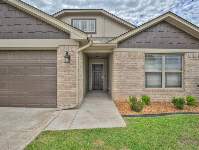 Foto del edificio - 17613 Nantucket Ave