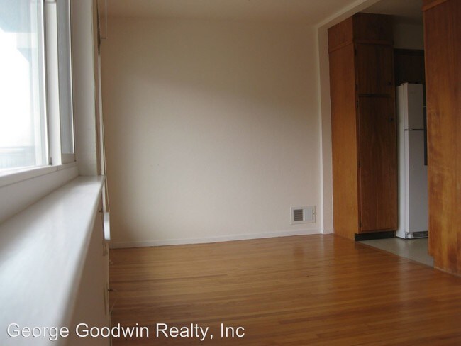 Building Photo - 1770 9th Ave