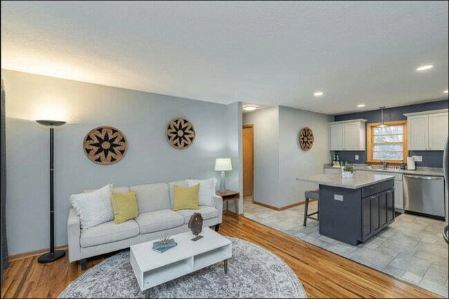 Foto del edificio - 1743 1st St NW