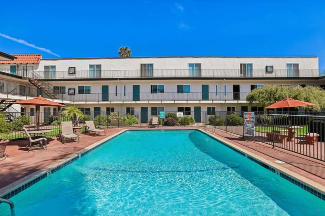 Building Photo - Ocean View Townhomes