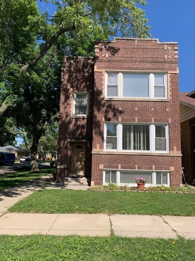 Foto principal - 5656 W Grace St