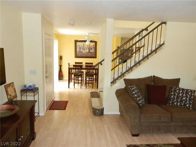Foto del edificio - 8444 Indigo Sky Ave