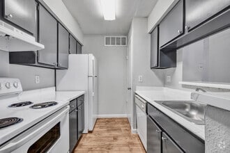 Interior Photo - Sterling Point