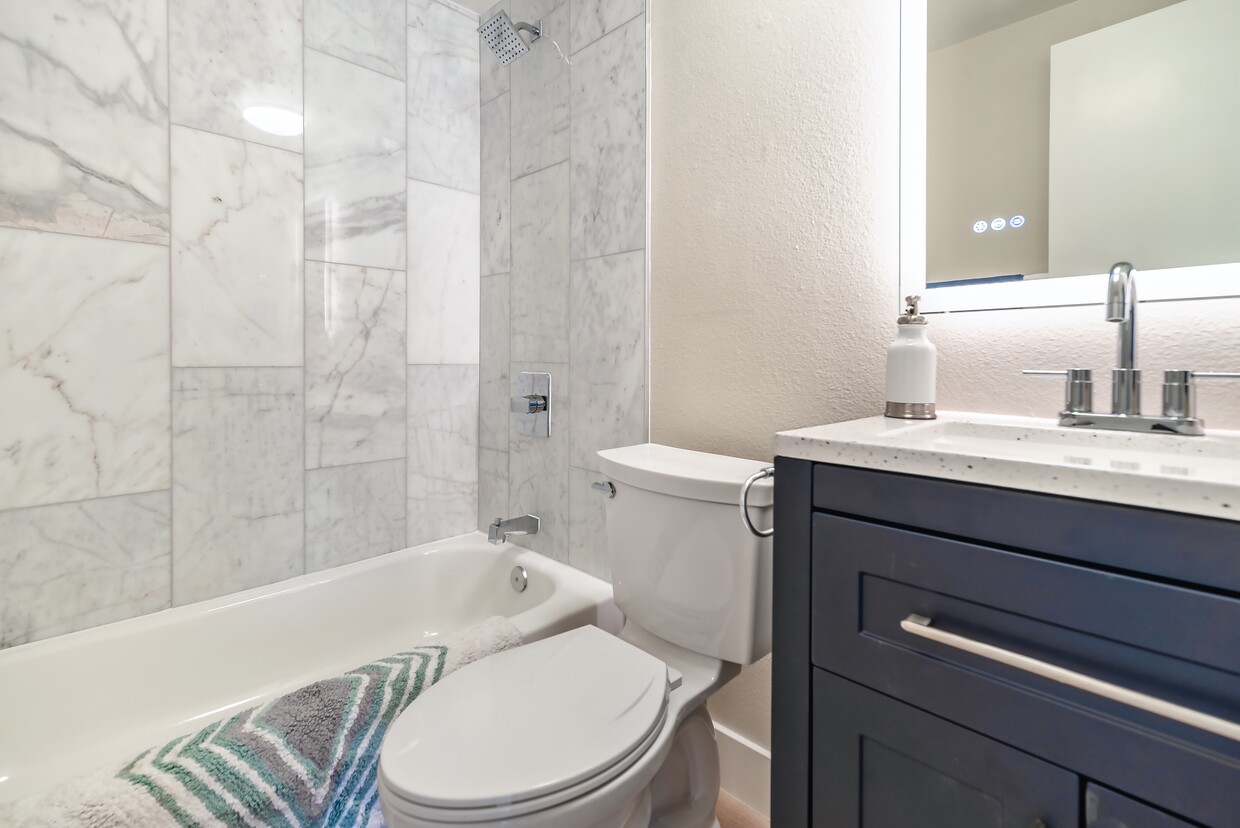 Baño 1 - Meadows Apartments