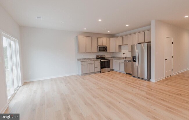 Building Photo - 49-45 WV-45