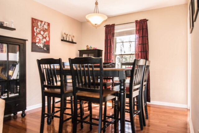 Building Photo - Pet Friendly in St. B!