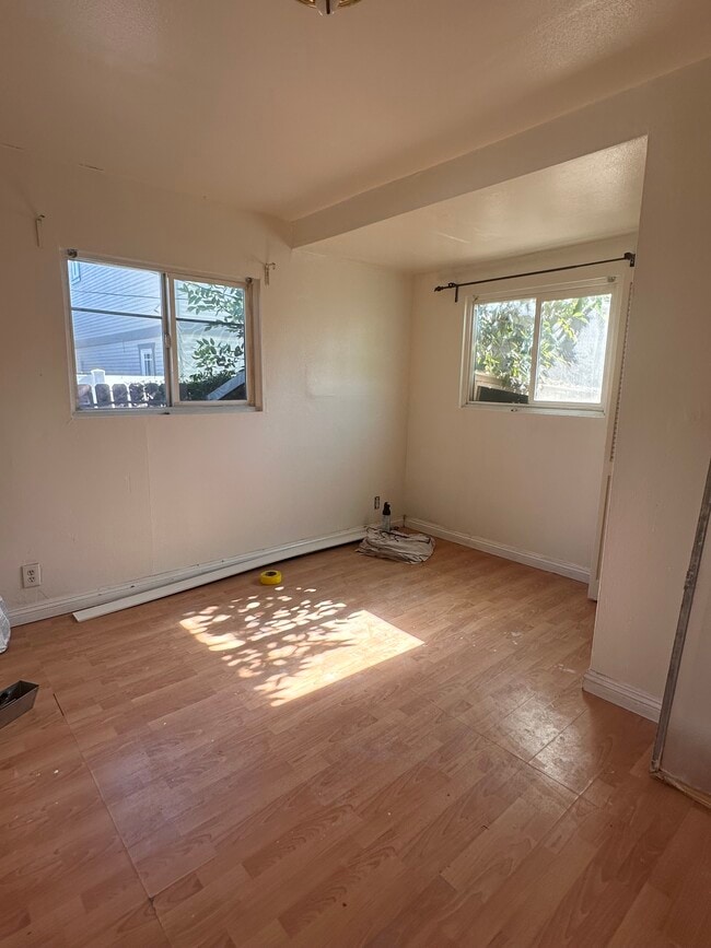 Bed room - 227 N Yale Ave