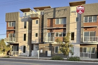 Building Photo - 3360 W 38th Ave