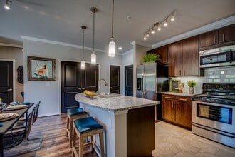 Building Photo - The Abbey At Dominion Crossing