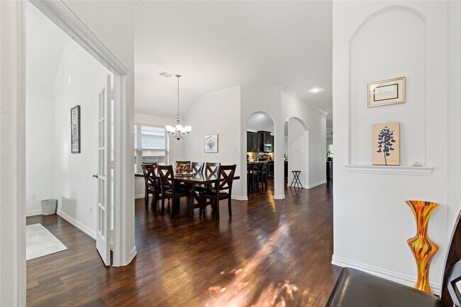 Foto del edificio - 4927 Applewood Crest Ln