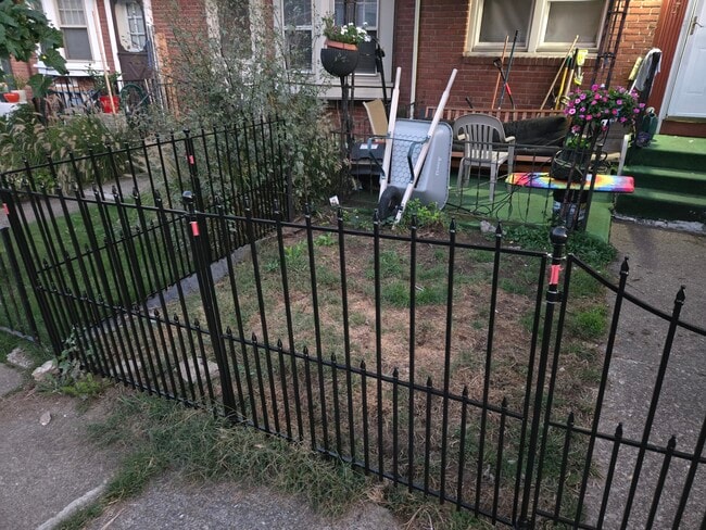 Building Photo - 2445 Brookwood St