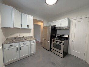 Building Photo - 6749 S Peoria St