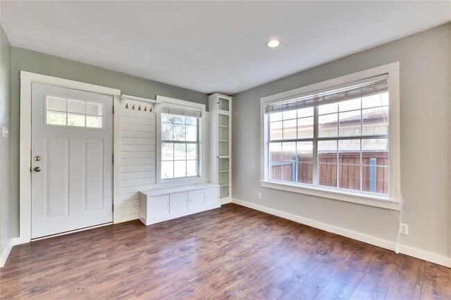 Building Photo - 3317 Dalton St