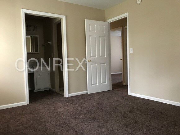 Building Photo - 130 Miley Dr