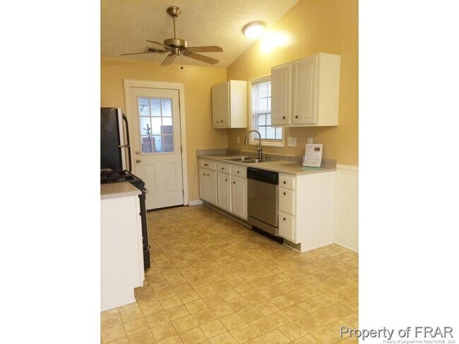 Building Photo - 1407 Oldstead Dr