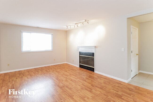 Building Photo - 618 Neptune Way