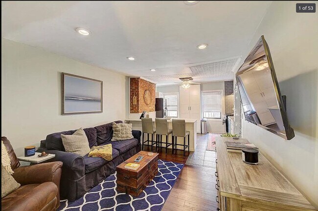 Foto del edificio - 358 6th St