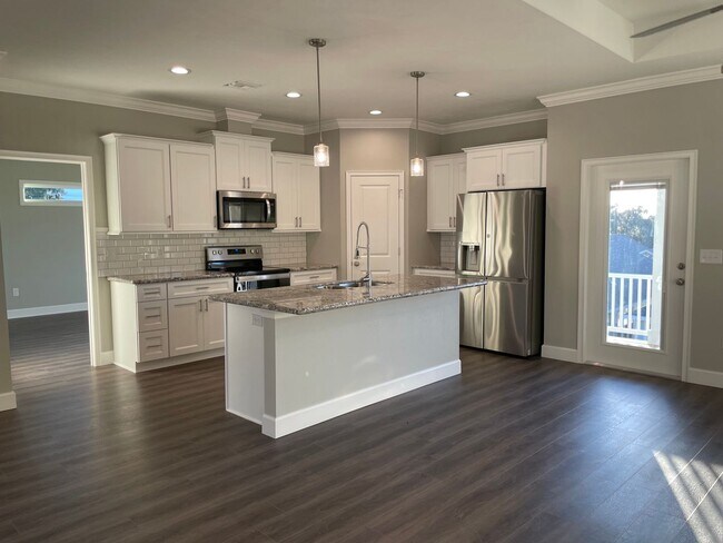 Foto del edificio - Southpoint 3 bedroom 2 bath home