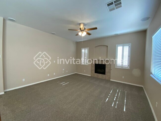 Building Photo - 6090 Sabine Ranch Rd