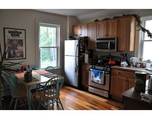 Primary Photo - 32 Lincoln Pkwy