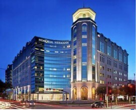 Building Photo - 3316 N MacGregor Way