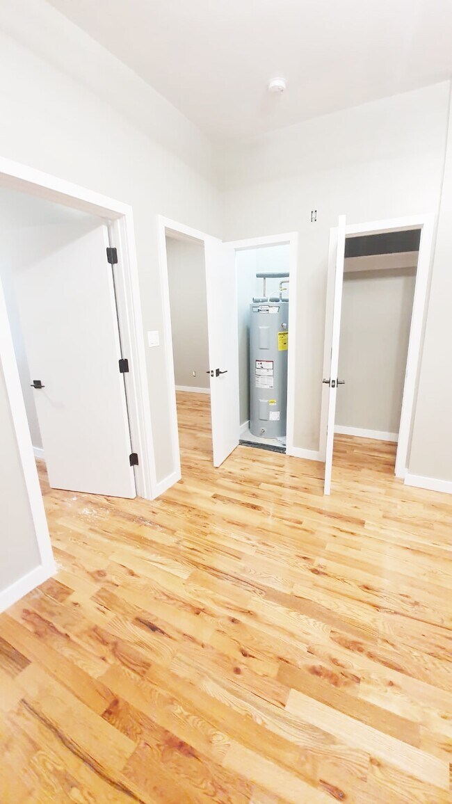 Building Photo - 1230 College Ave