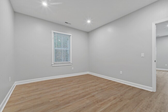 Dormitorio - 202 High St