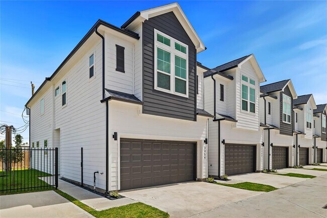 Building Photo - 3454 Bolin Rd