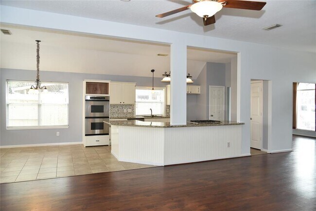 Building Photo - 7518 Leecast Ct