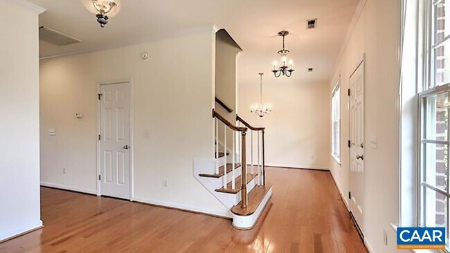 Foto del edificio - 2444 Bargamin Orchard Ln
