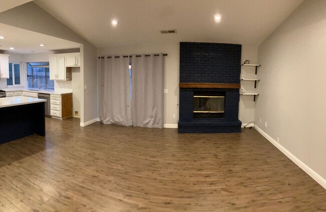 Building Photo - 3305 Soda Canyon Dr