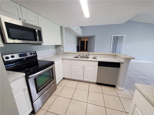 Foto del edificio - 9244 W Atlantic Blvd