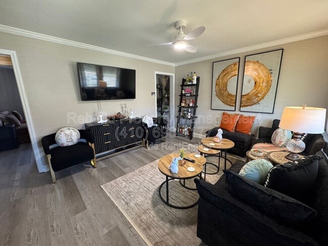 Building Photo - 4120 Dudley Ave