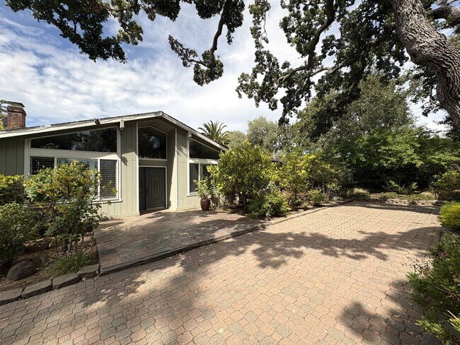 Building Photo - Exceptional Estate with Main Residence, Two ADUs & Office
