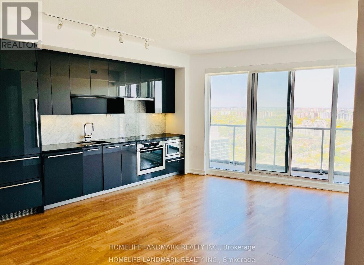Photo principale - 117-3117 McMahon Dr