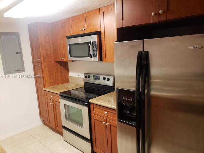 Foto del edificio - 36 NW 6th Ave