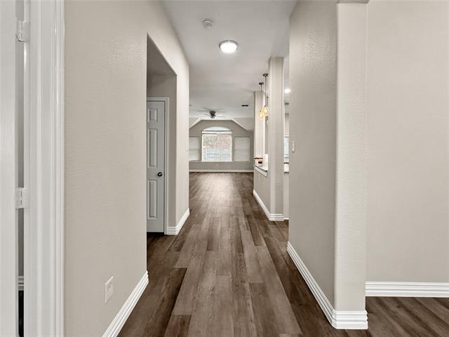 Foto del edificio - 545 Edgeview Dr