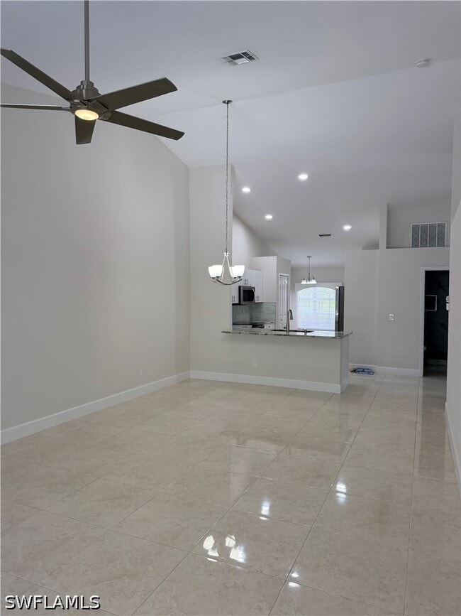 Foto del edificio - 5332 Whitten Dr