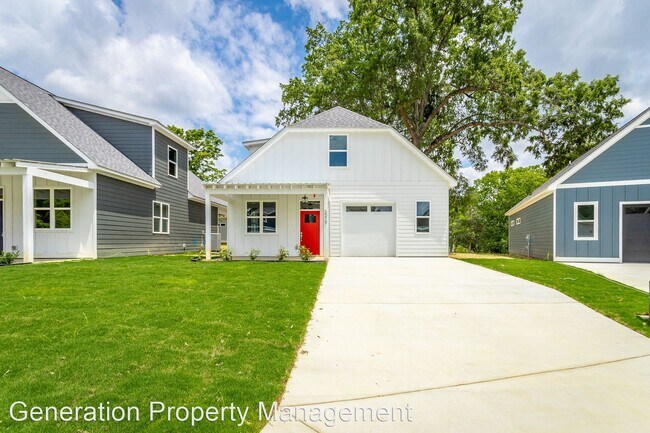 Building Photo - 4 br, 2.5 bath House - 5331 Audrey's Place
