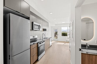 Building Photo - 1110 Lawson Av