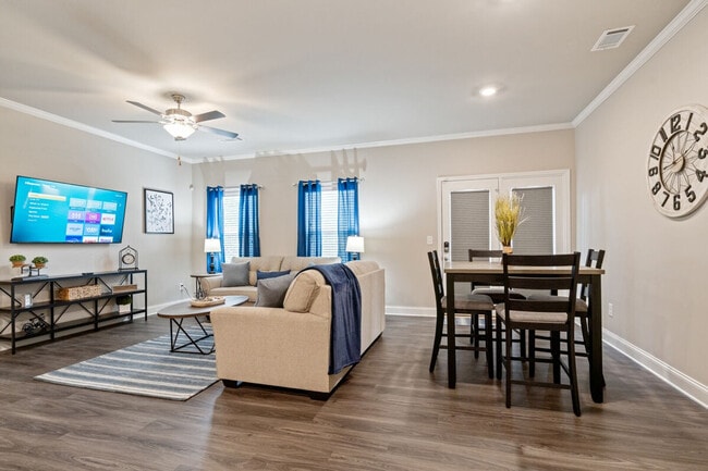 Building Photo - 2029 Pinnacle Walk